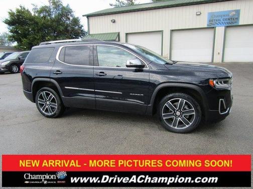 2022 GMC Acadia SLT
