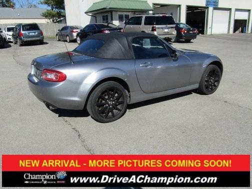 2012 Mazda MX-5 Miata Sport