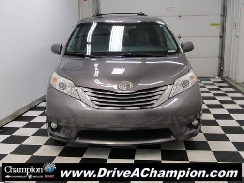 2015 Toyota Sienna L