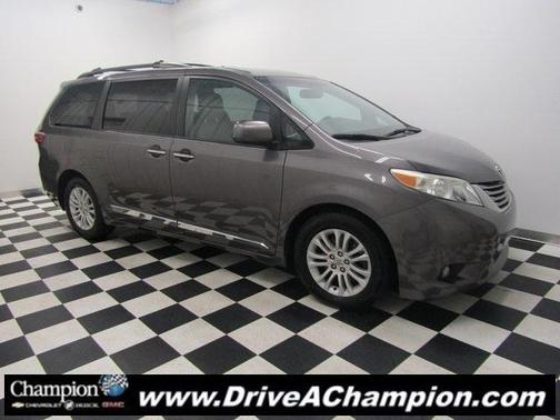 2015 Toyota Sienna L