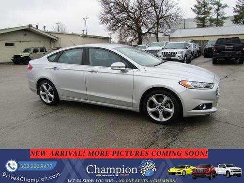 2013 Ford Fusion SE