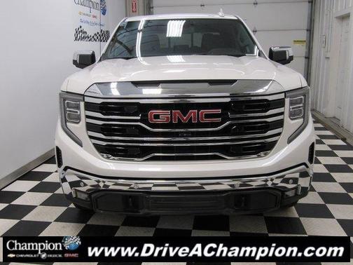 2022 GMC Sierra 1500 SLT