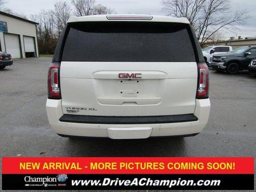 2015 GMC Yukon XL 1500 SLT