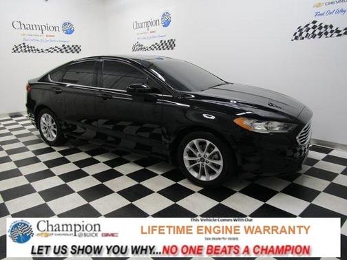 2020 Ford Fusion SE