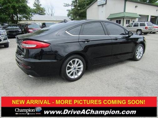 2020 Ford Fusion SE