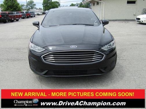 2020 Ford Fusion SE