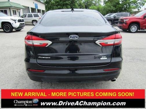 2020 Ford Fusion SE
