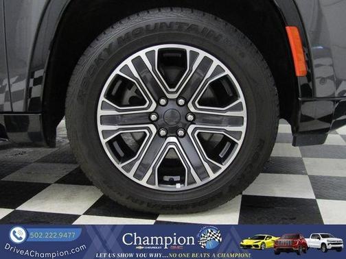 Gray 2023 Jeep Wagoneer L Series II