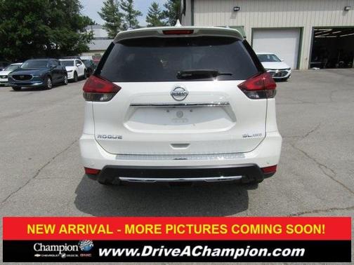 2020 Nissan Rogue SL