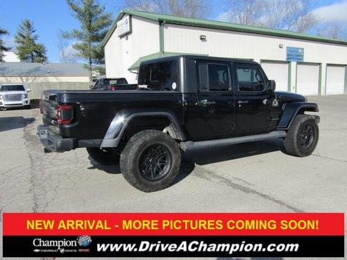 2021 Jeep Gladiator Overland