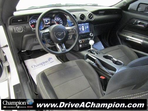 2015 Ford Mustang V6