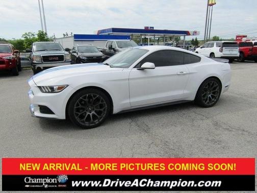 2015 Ford Mustang V6