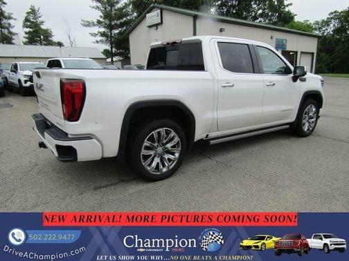White 2024 GMC Sierra 1500 Denali