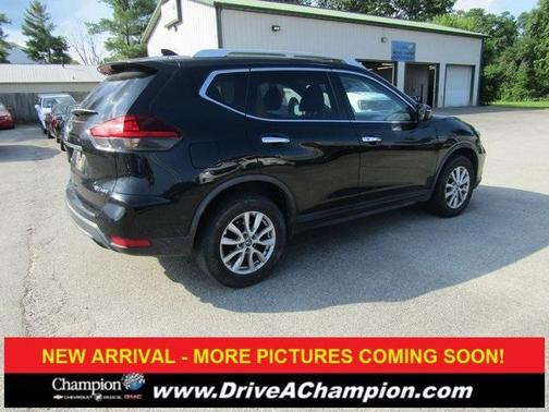 2018 Nissan Rogue SV