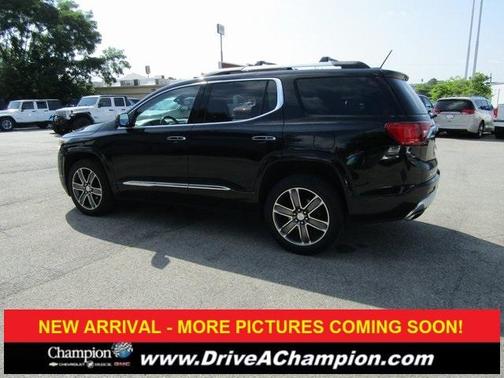 2019 GMC Acadia Denali