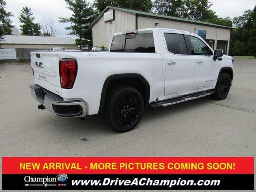 2022 GMC Sierra 1500 SLT