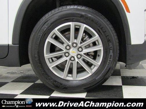 2022 Chevrolet Traverse LT Cloth