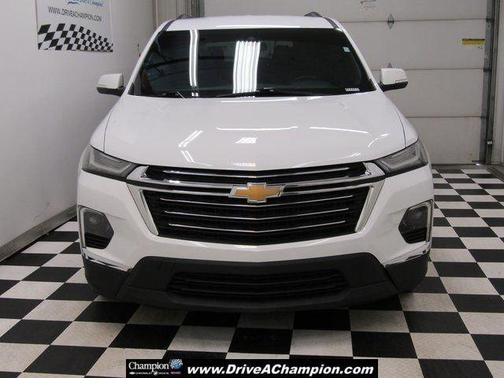 2022 Chevrolet Traverse LT Cloth
