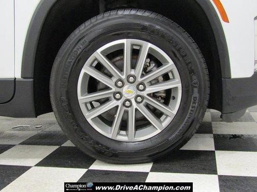 2022 Chevrolet Traverse LT Cloth
