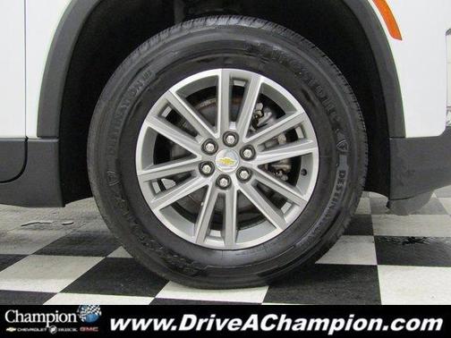 2022 Chevrolet Traverse LT Cloth