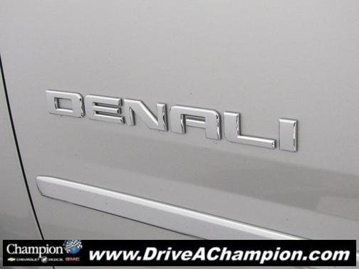 2020 GMC Yukon XL Denali