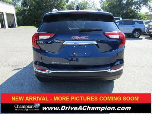 2022 GMC Terrain SLT