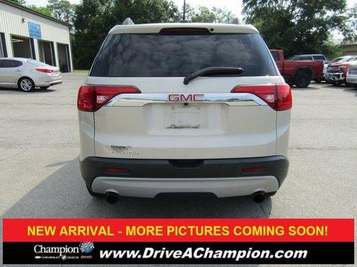2017 GMC Acadia SLT-1