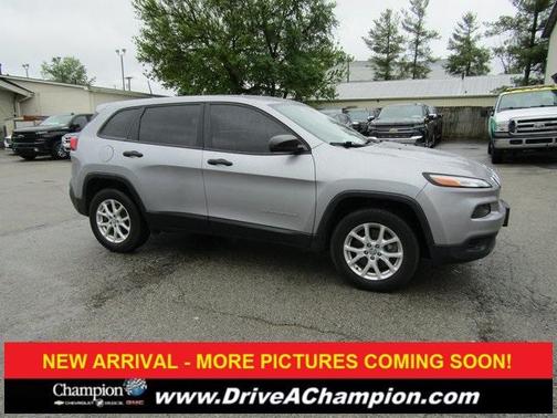 2017 Jeep Cherokee Sport