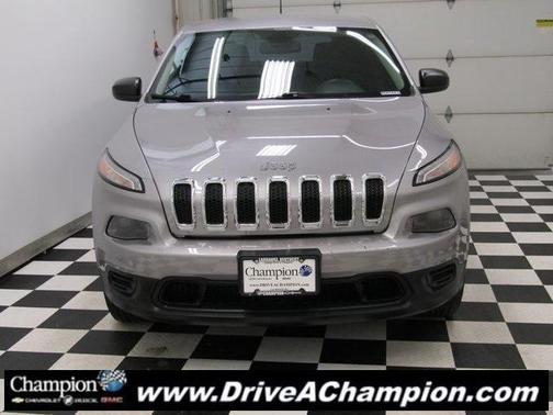 2017 Jeep Cherokee Sport