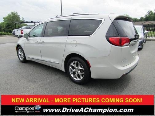 2019 Chrysler Pacifica Limited
