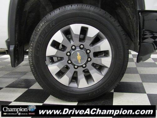 2024 Chevrolet Silverado 2500 Custom