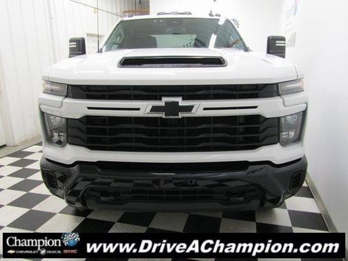 2024 Chevrolet Silverado 2500 Custom