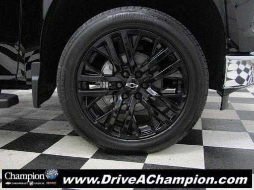 2025 Chevrolet Silverado 1500 LTZ