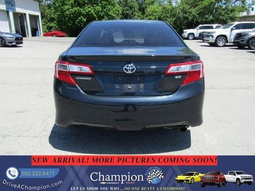 Gray 2014 Toyota Camry SE