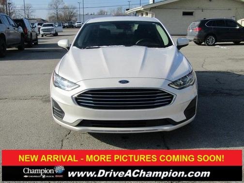 2020 Ford Fusion SE