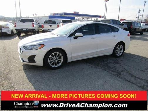 2020 Ford Fusion SE
