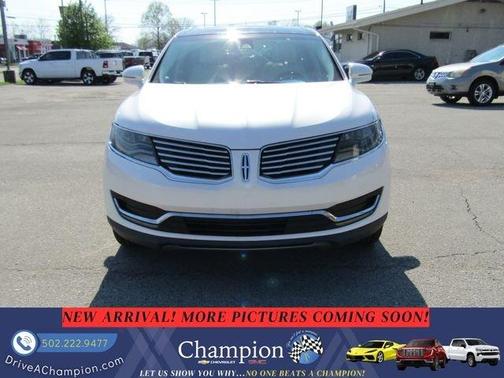 White 2017 Lincoln MKX Black Label