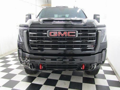 2024 GMC Sierra 2500 AT4