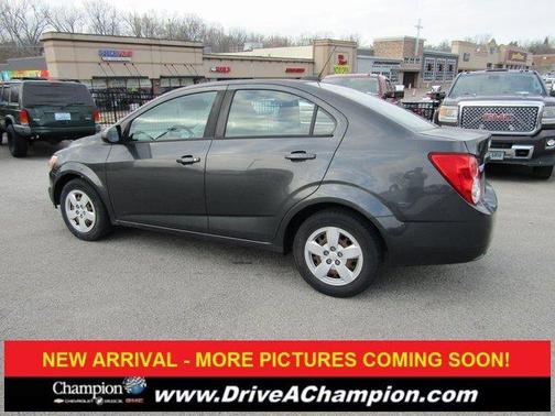 2016 Chevrolet Sonic LS