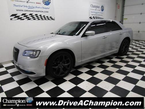 2022 Chrysler 300 S