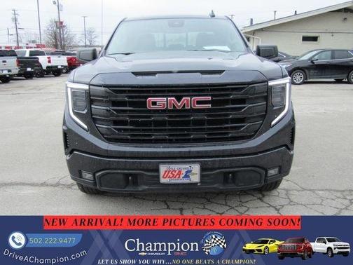 2025 GMC Sierra 1500 Elevation