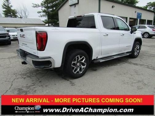 2024 GMC Sierra 1500 SLT