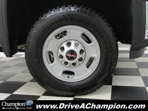 2024 GMC Sierra 2500 Pro