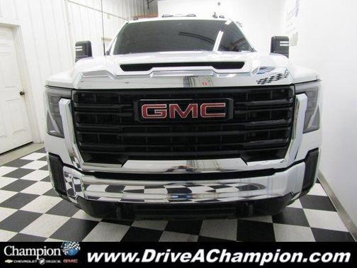 2024 GMC Sierra 2500 Pro