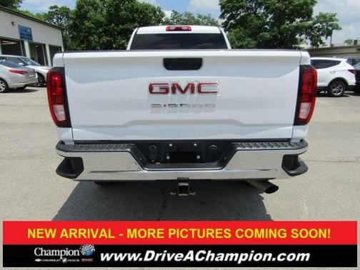 2024 GMC Sierra 2500 Pro