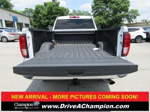 2024 GMC Sierra 2500 Pro
