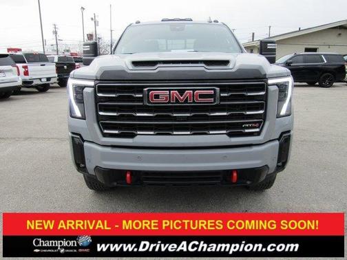 2025 GMC Sierra 2500 AT4