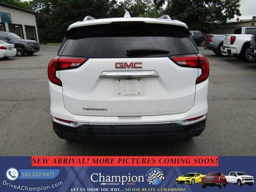 White 2019 GMC Terrain SLT