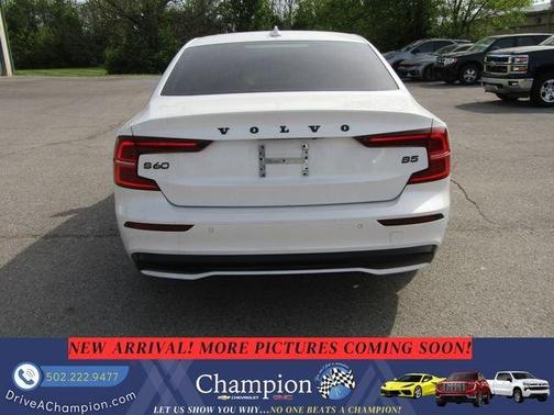 2024 Volvo S60 B5 Plus Black Edition