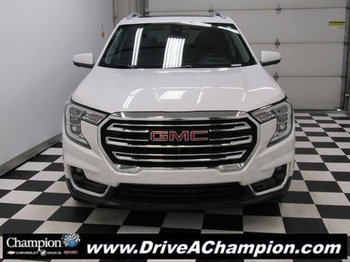 2022 GMC Terrain SLT